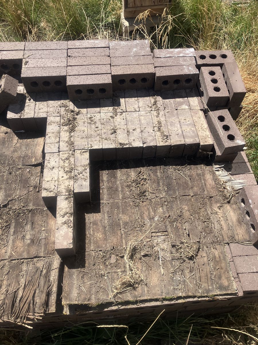 Main image 3