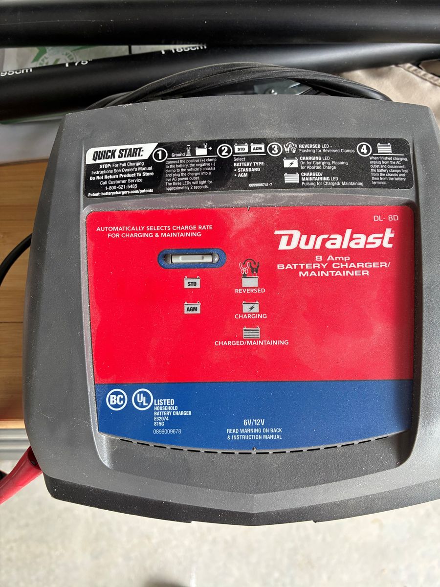 Duralast Battery Charger/Maintainer DL-8D