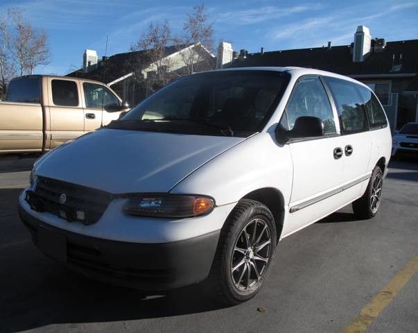 2000 Chrysler Grand Voyager Base