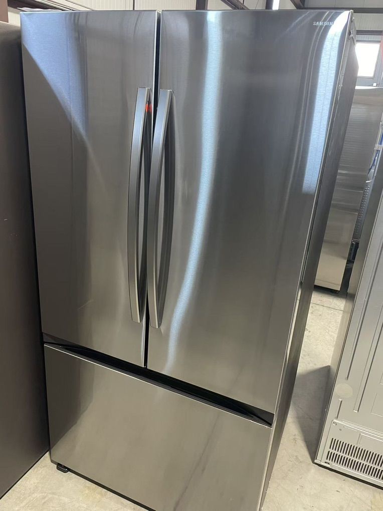 Samsung 32cu.ft Standard Depth Refrigerator
