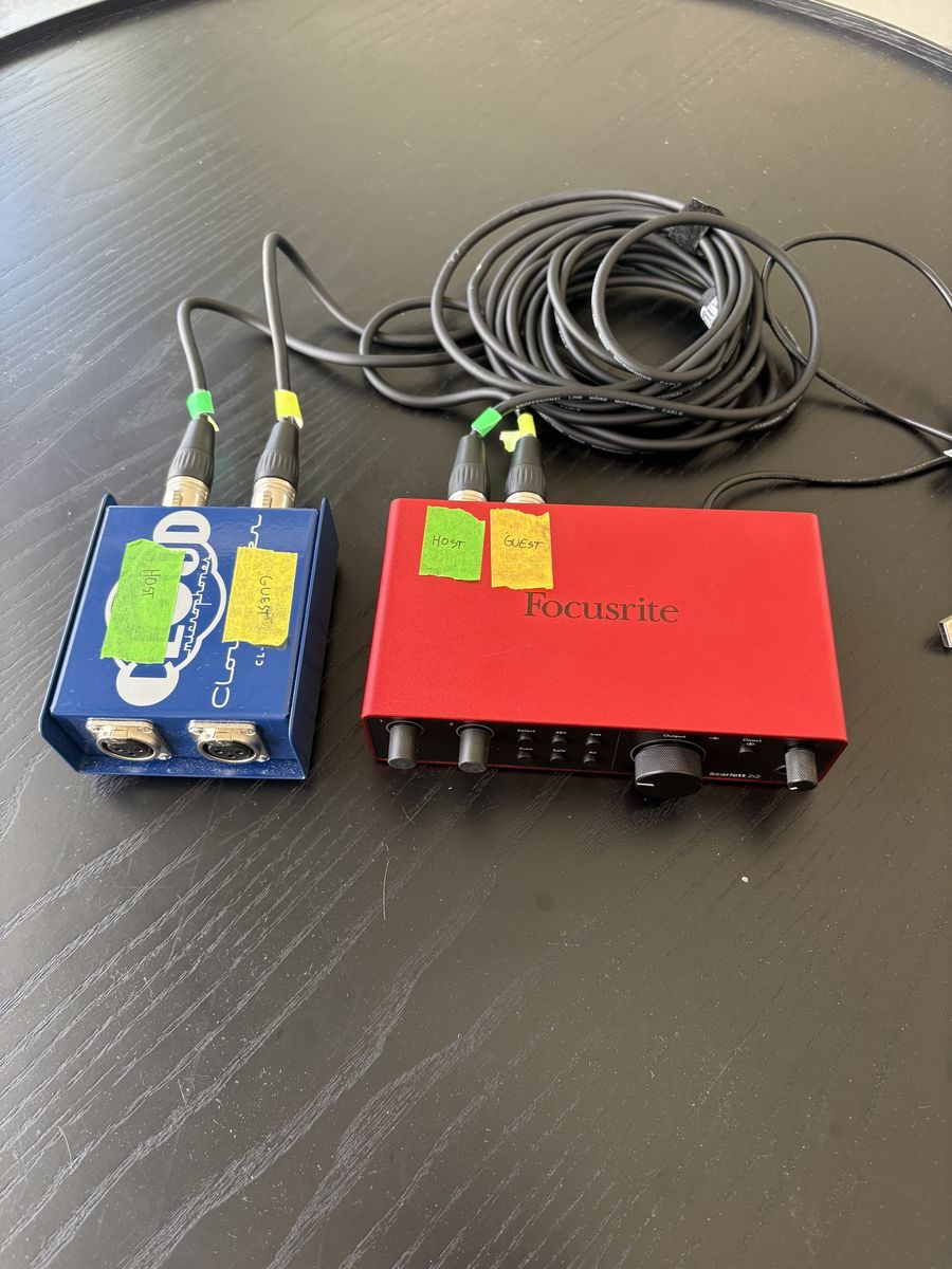 *Like New* Podcast/Studio Audio Bundle — Focusrite Scarlett 2i2 (4th Gen) + Cloud Microphones Cloudlifter CL-2