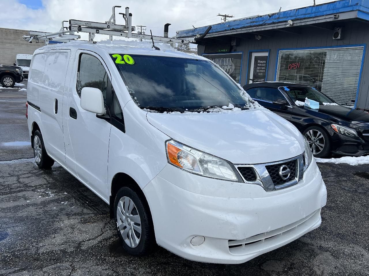 2020 Nissan NV SV