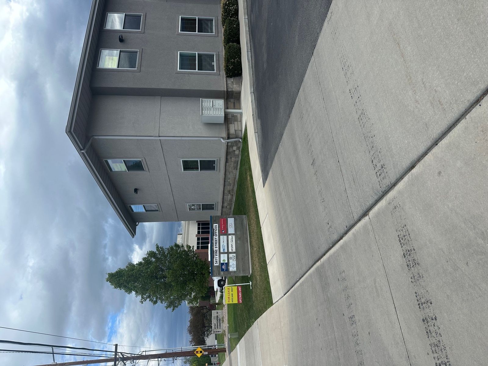 5411 S Vine Street, Office rental