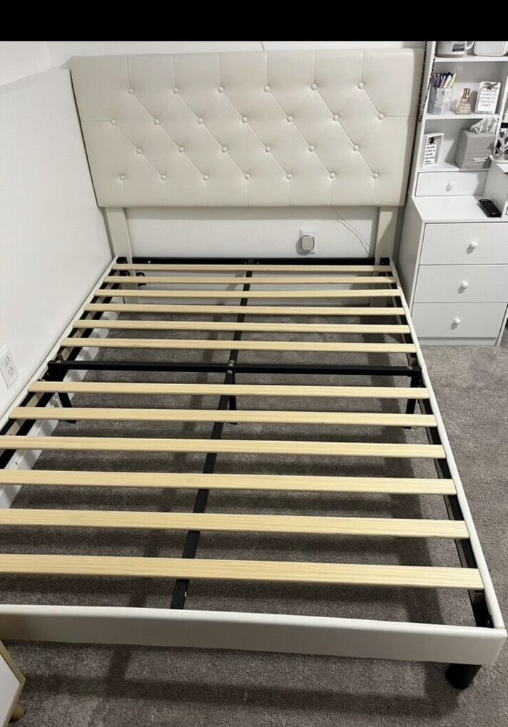 Full Frame With diamond Tuffted Headboard