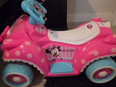 Ride On Minnie Mouse