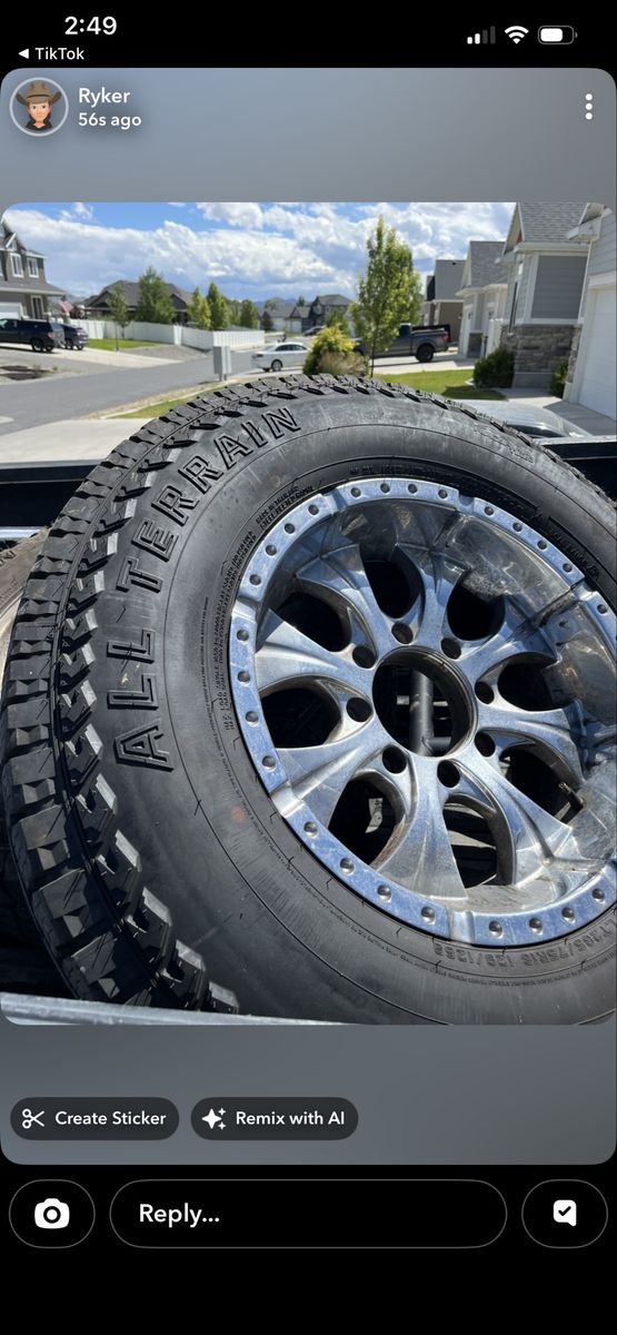 35x11.5x18 smooth and quiet all-terrain tires look new
