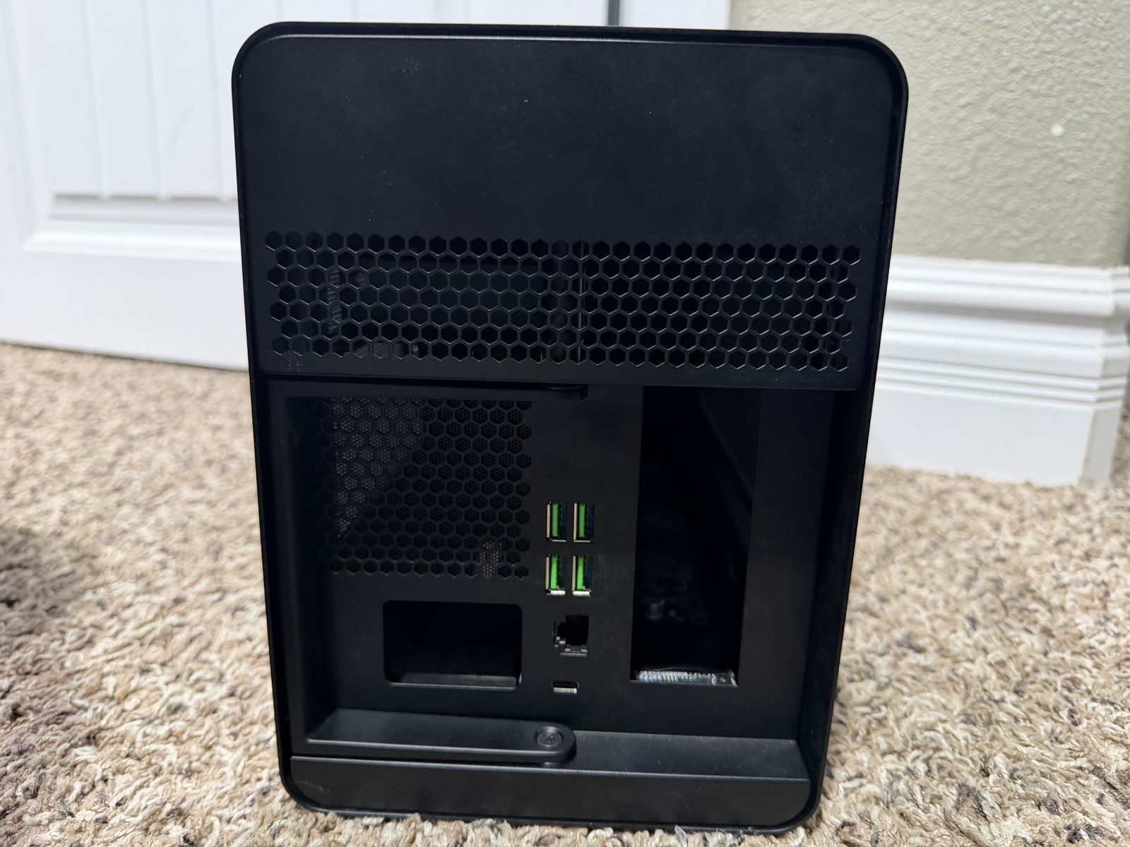 Razor core x encloser