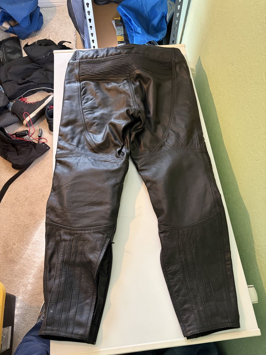 Full Modern Leathers