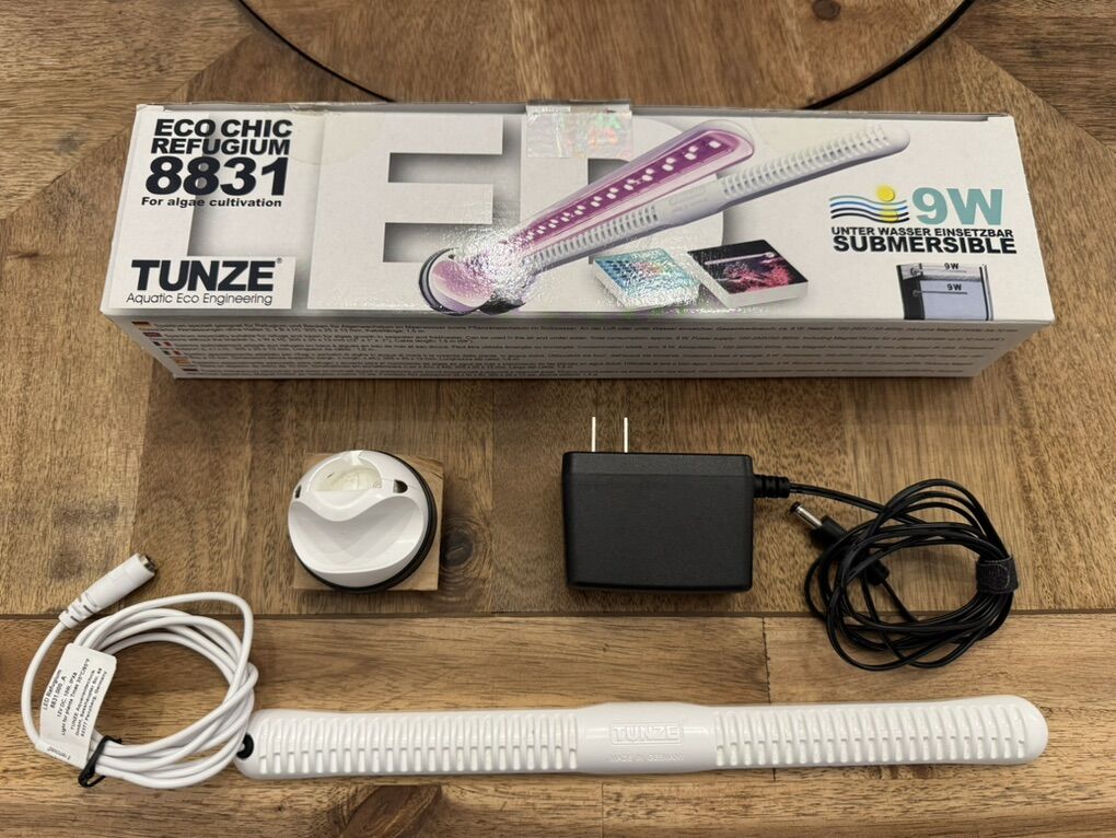 Tunze Eco Chic 9W Refugium Light 8831 Submersible