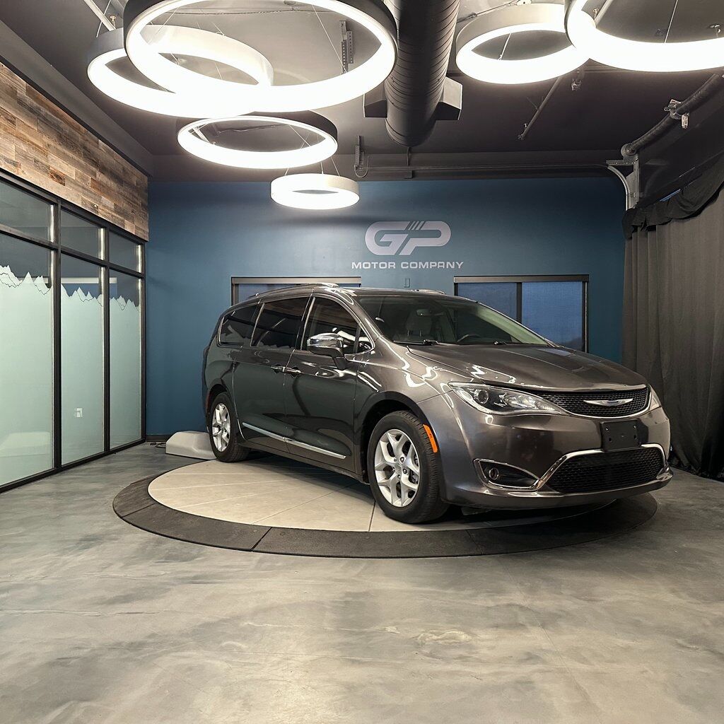 2020 CHRYSLER PACIFICA Limited
