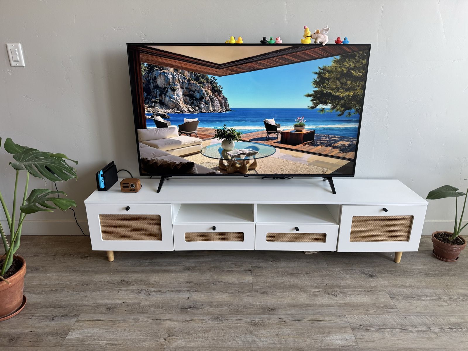 Like New- 55" LG TV
