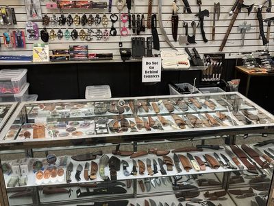 Huge Knife Sale! "UNITE'' @ SOUTH TOWN MALL IN SANDY