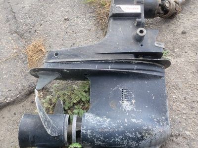 1965 Mercruiser 4 cylinder outdrive (seized, for parts)