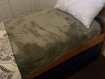 Twin mattress. (2)