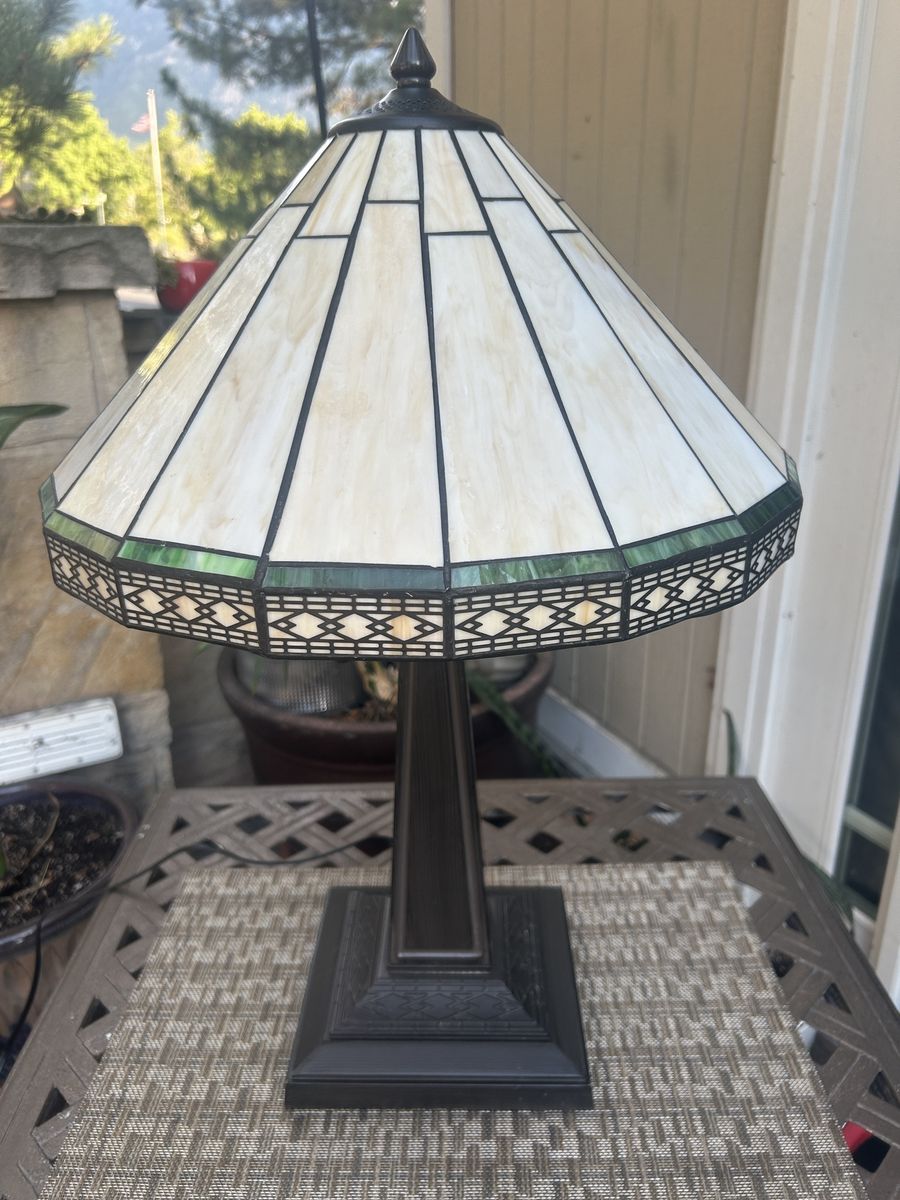 Tiffany Style Stained Table Lamp Mission