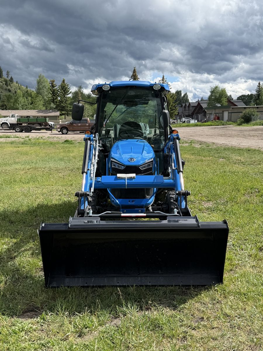 2025 LS TRACTOR MT 232