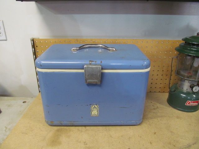 Thermos Keapsil ice chest cooler