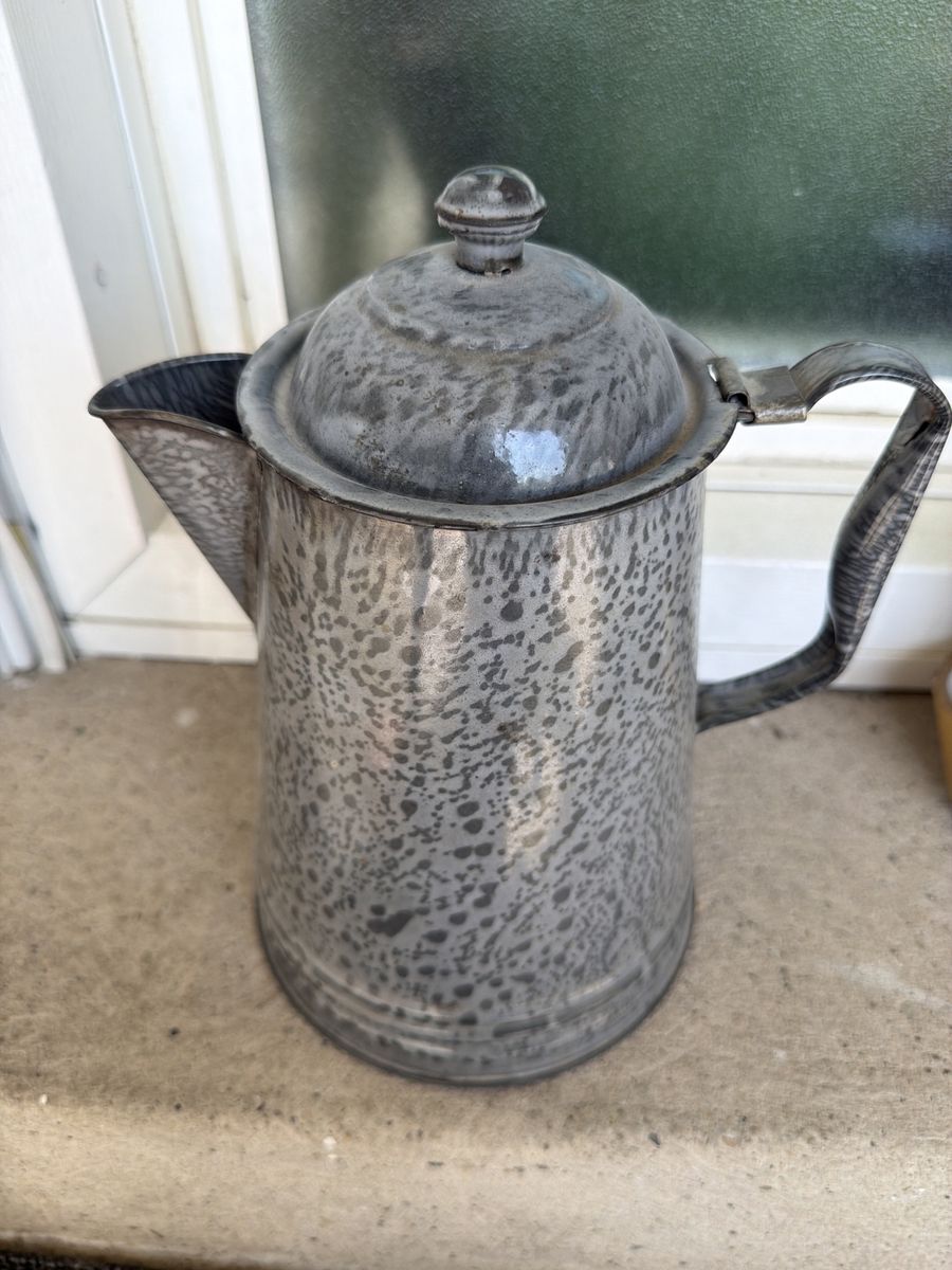 Vintage Gray Speckled Enamelware Coffee Pot/Percolator with Lid