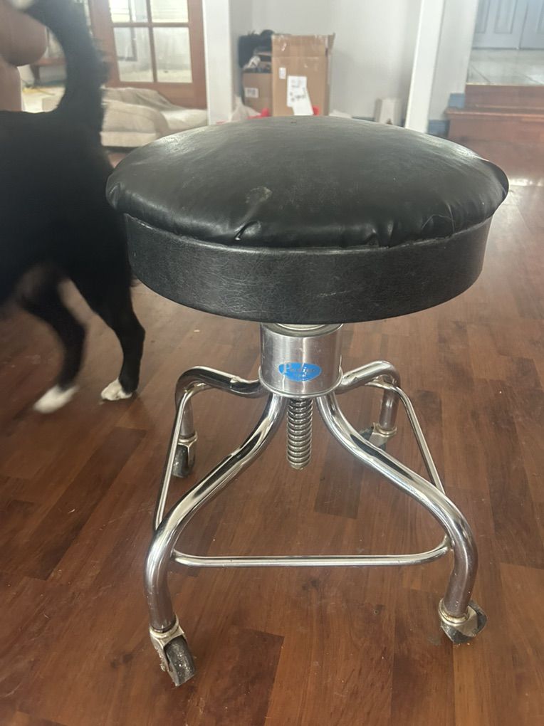Vintage Pedigo Adjustable Doctor Stool