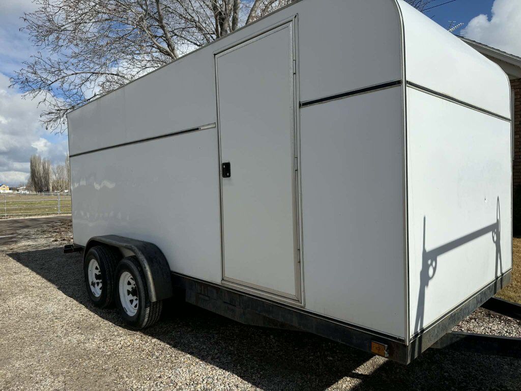 enclosed trailer