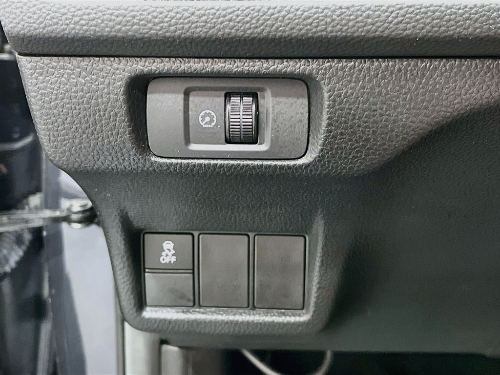 Main image 10
