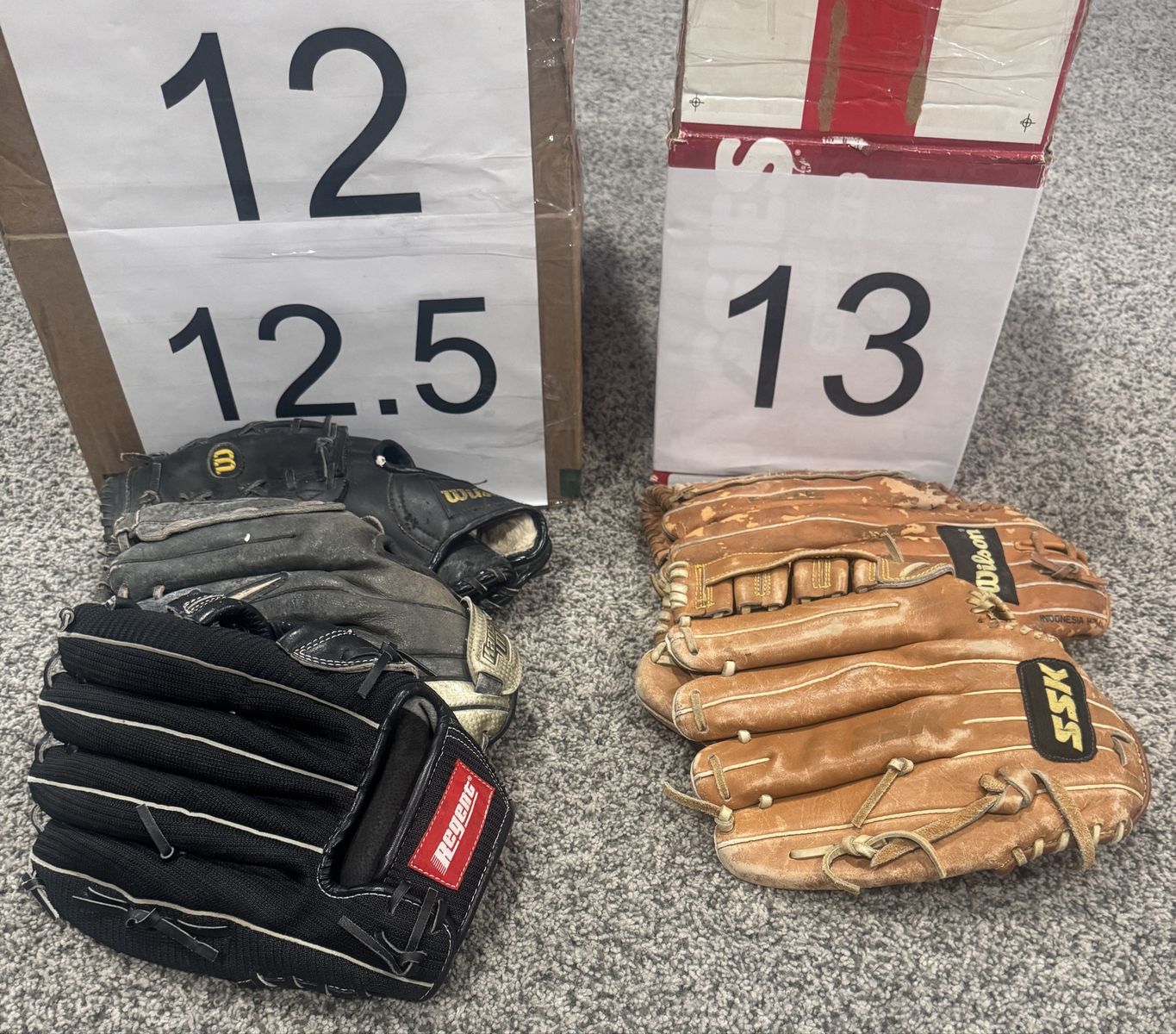 Many Baseball Softball Gloves All Sizes Mitts