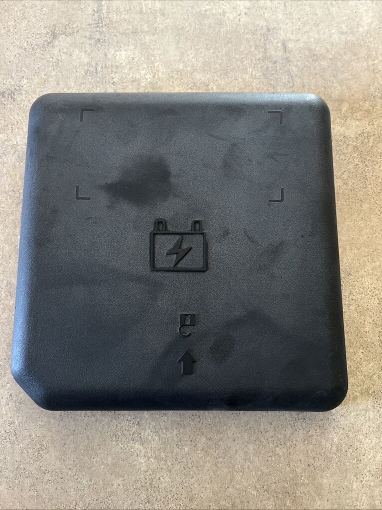 1999 - 2005 Silverado Sierra Tahoe Fuse Box Cover