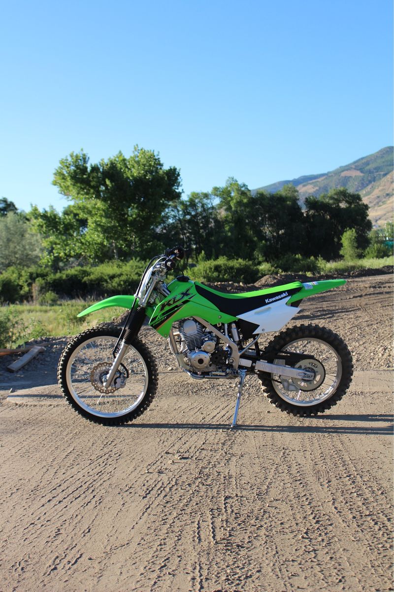 2023 KLX 140 RF