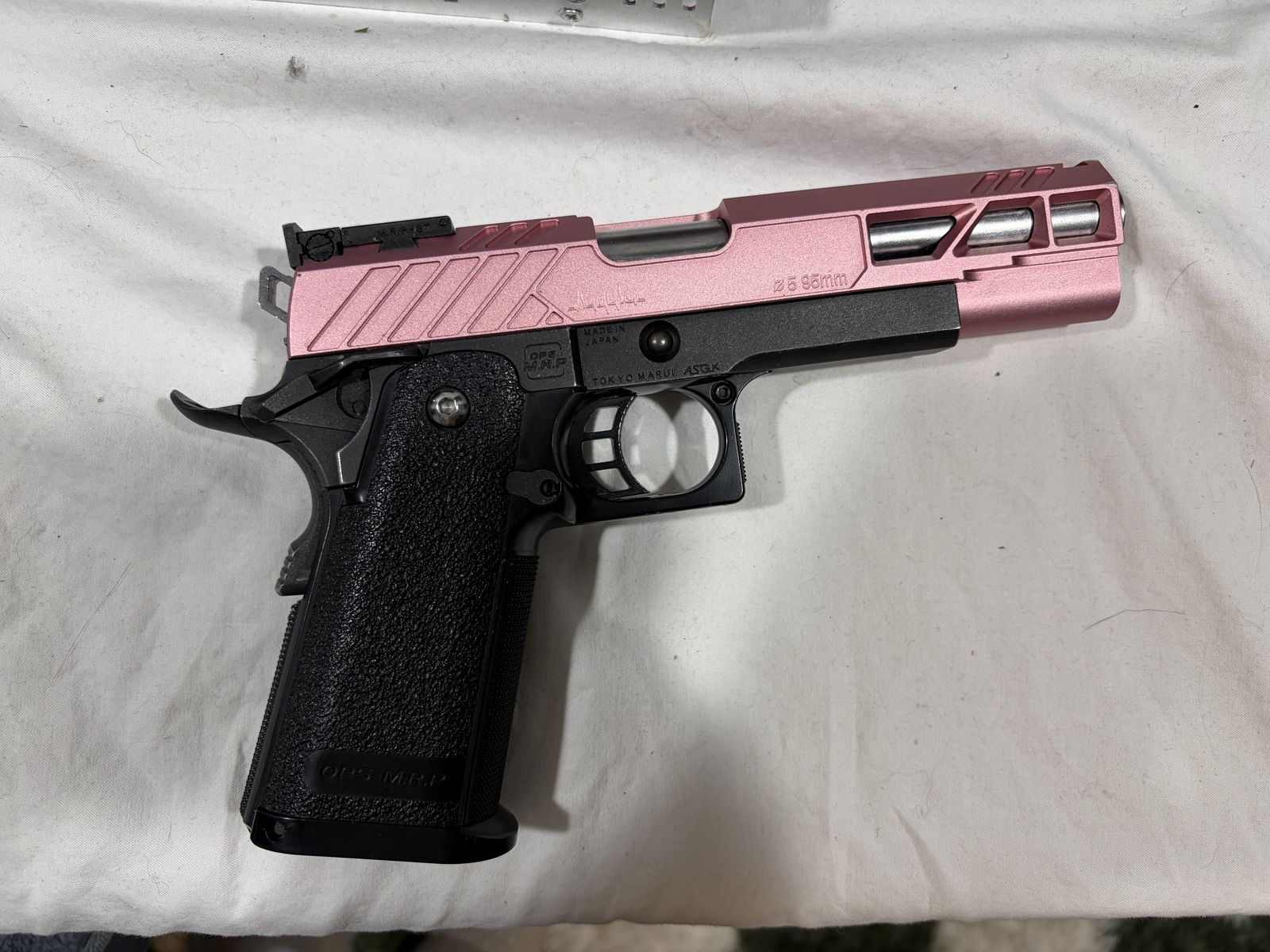 Tokyo Marui Hi-Capa airsoft pistol