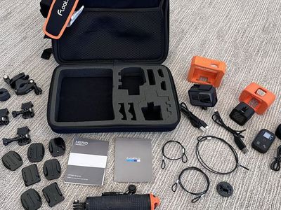 GoPro HERO 5 Black, GoPro HERO Session, GoPro Smart Remote, GoPro Accessories