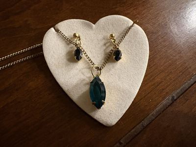 Gold Tone Necklace & Earring Set W/ Green Stones