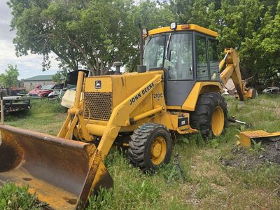 John Deere 210C Backhoe