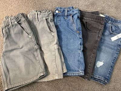 5 pairs of boys Old Navy shorts size 10/12