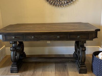Hooker Furniture Desk - Excellent Condition
