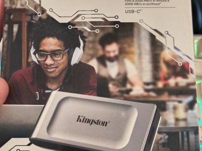 Kingston XS2000 4TB Portable SSD USB 3.2 Gen 2x2 with Removable Rubber Sleeve