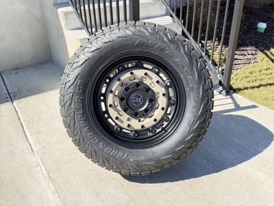 Toyota Tundra Chevy GMC Rims and Tires 295/65R20
