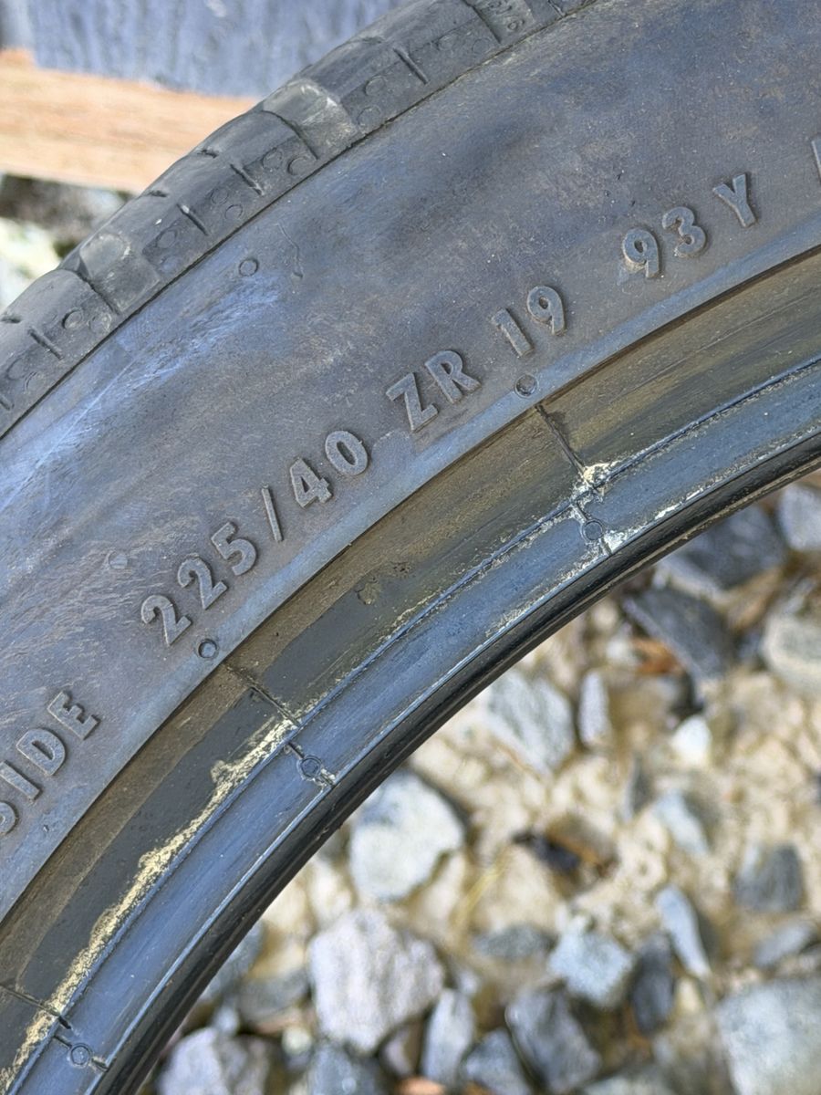 Continental DWS06+ 225/40/19