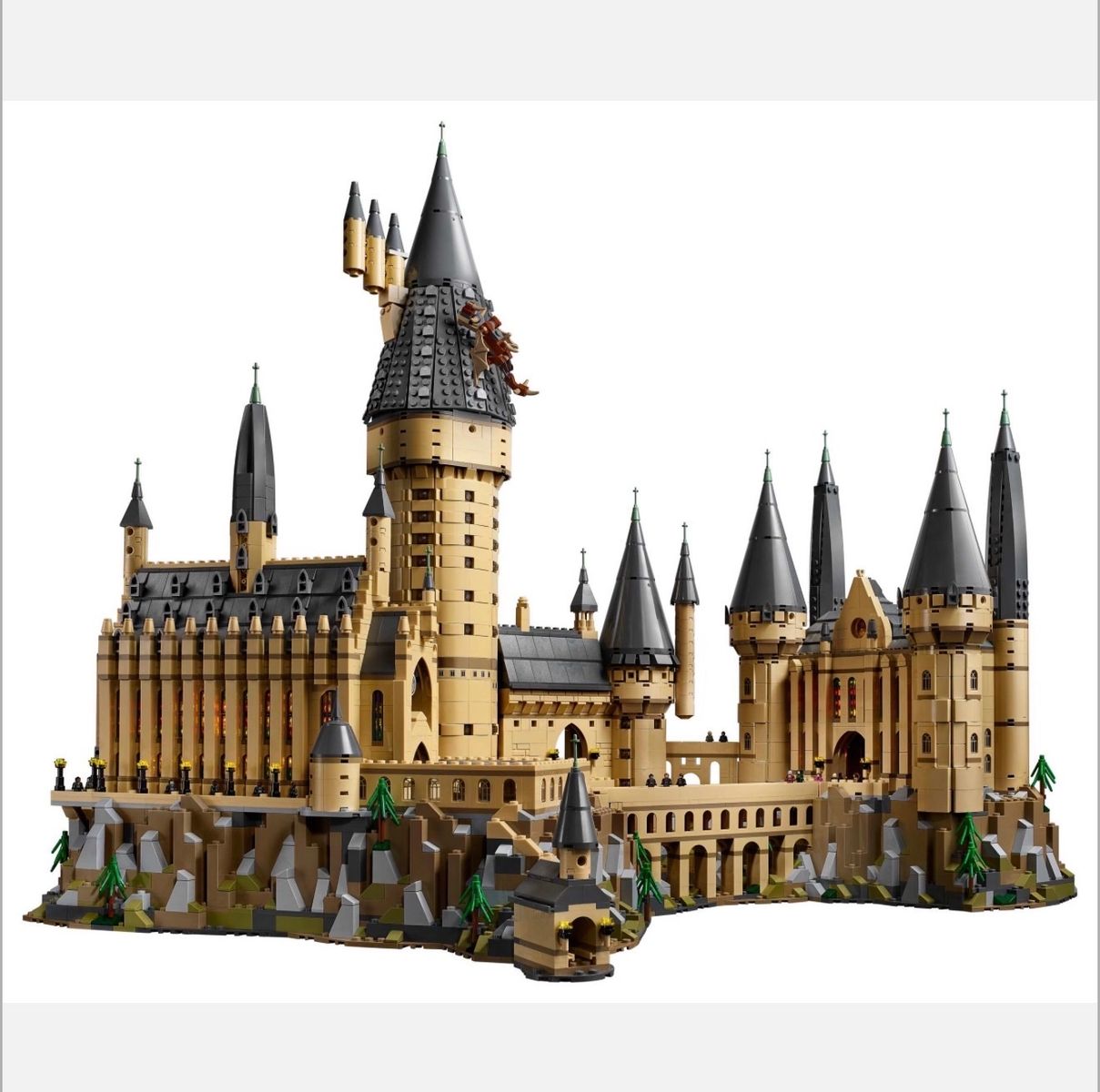 LEGO Harry Potter Hogwarts Castle (71043) - Used, Complete Microscale Model