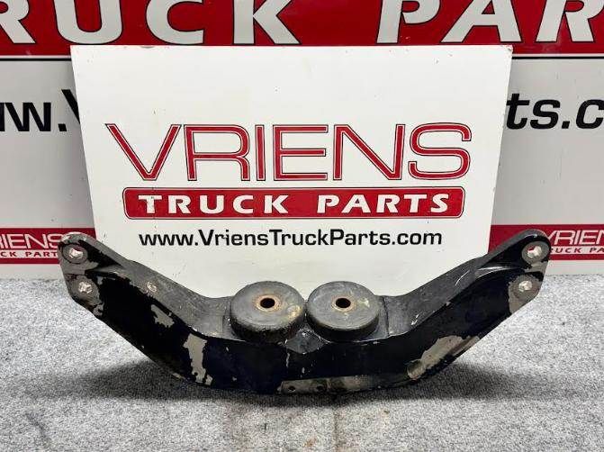 Paccar Front Engine Support Cast Aluminum, Part # 05-15046M002