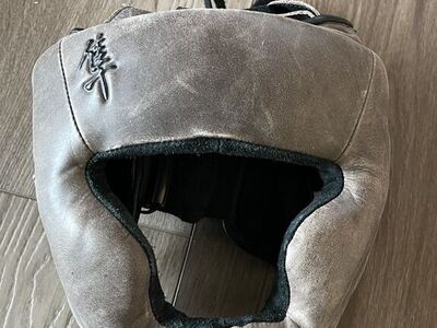 HAYABUSA Leather Boxing Headgear