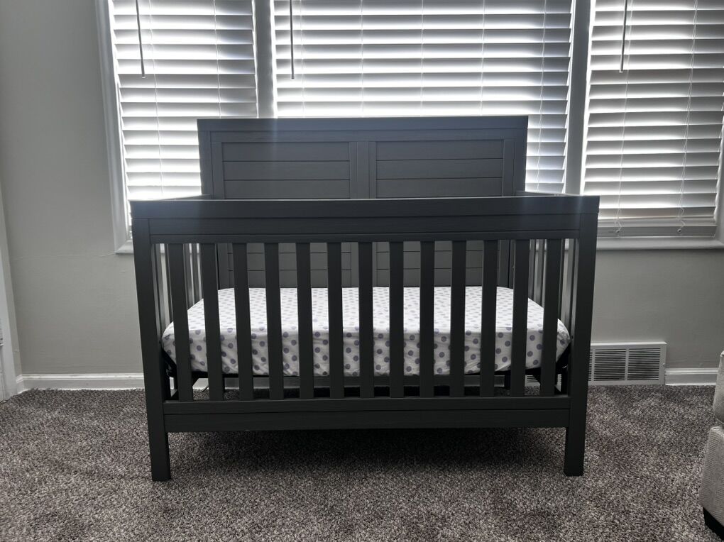 Baby Crib With Mattress