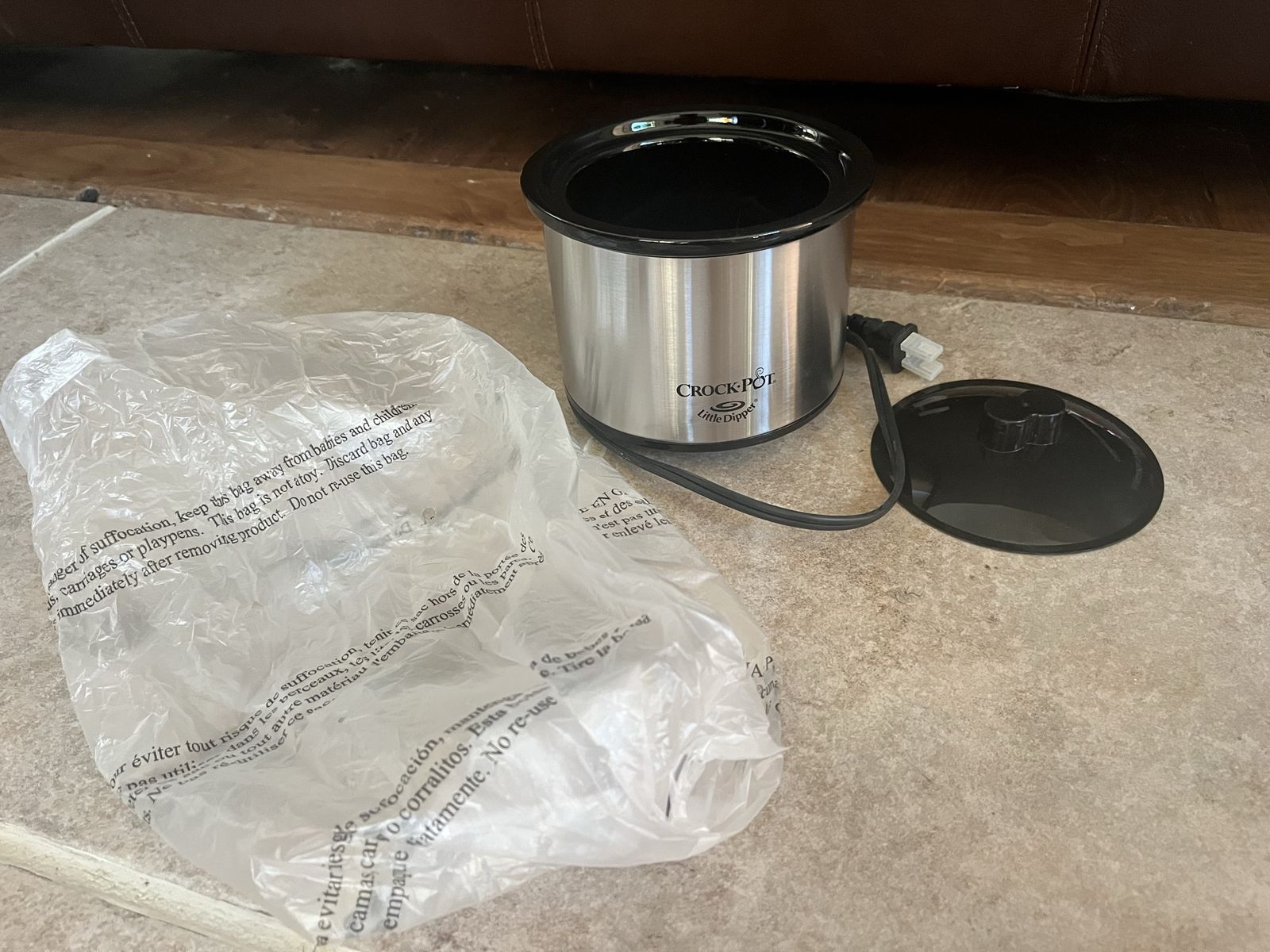 Brand new crock pot Little Dipper