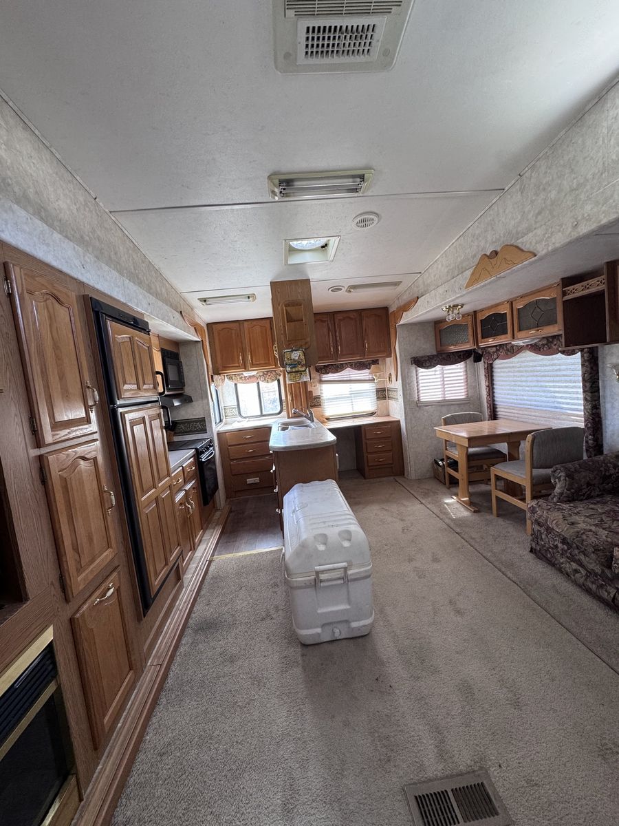 Main image 5