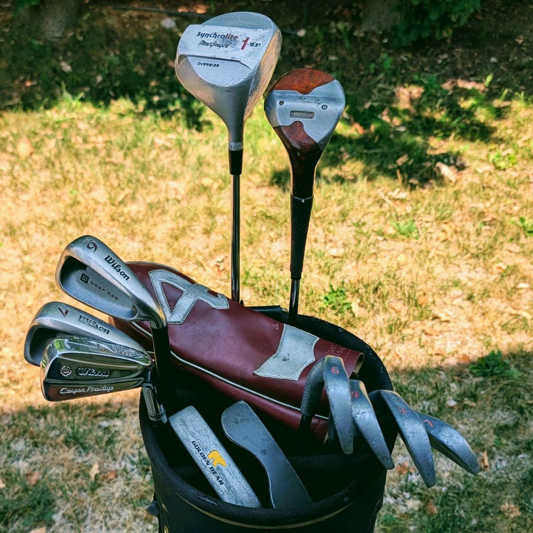 New to golf? Wilson bag with 10 clubs + 1