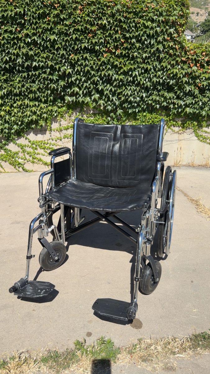 Big and tall 475lbs wheelchair heavy duty wheels