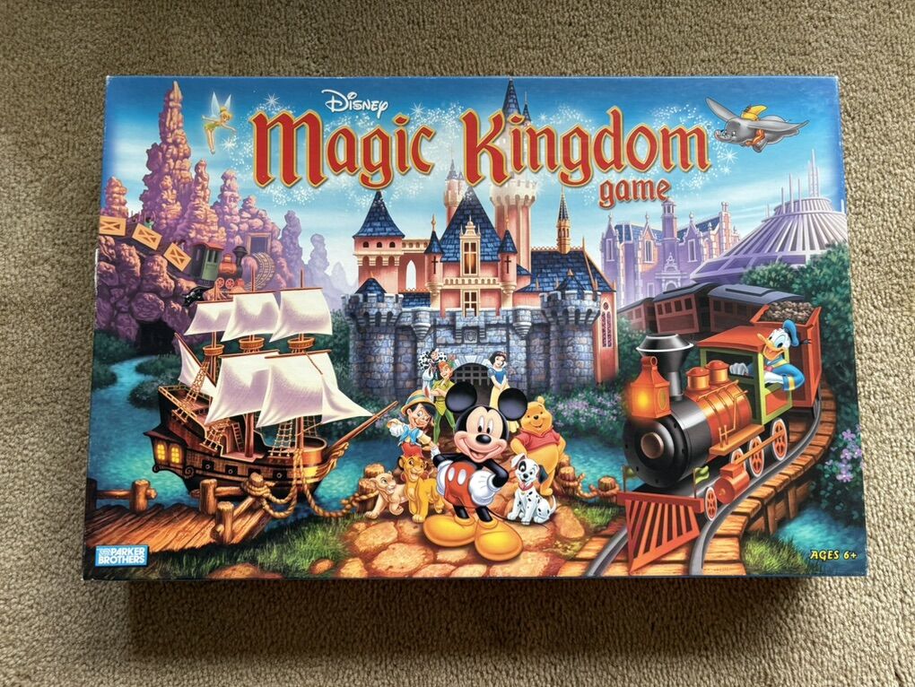 COMPLETE Disney Magic Kingdom Board Game