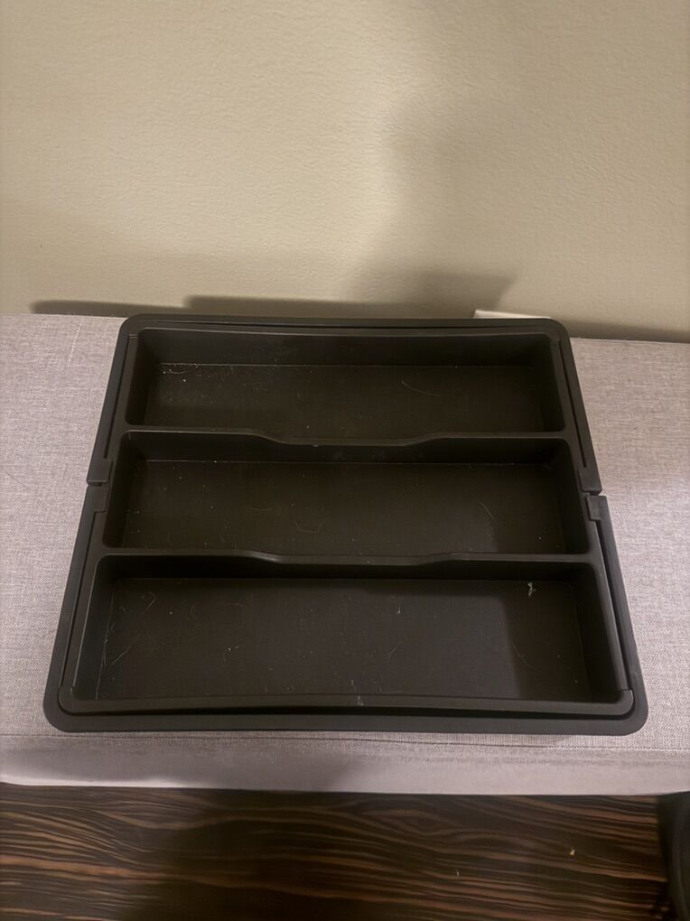 Serving Utensil/silverware organizer