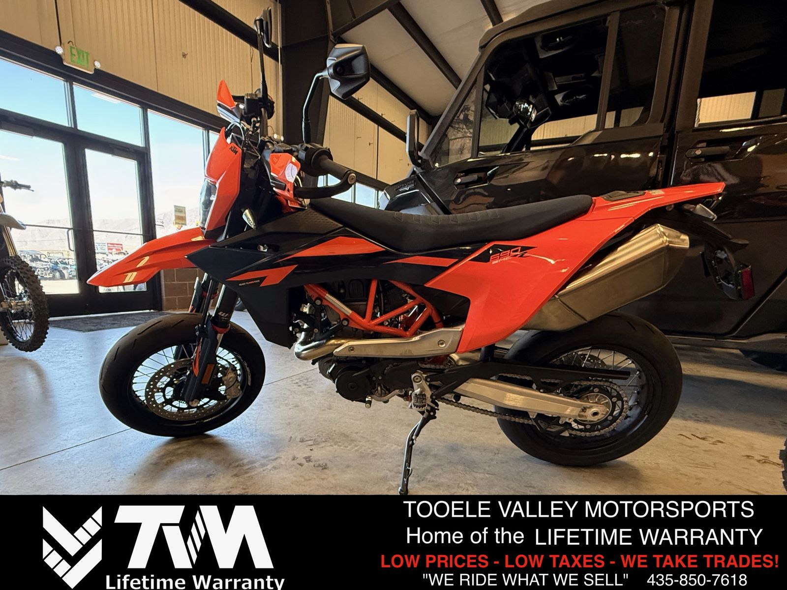2026 KTM 690 SMC R