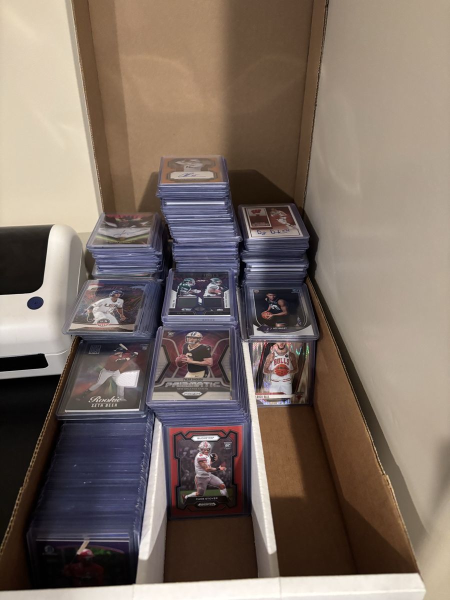 HUGE SPORTS CARD LOT – AUTOS, NUMBERED, RELICS