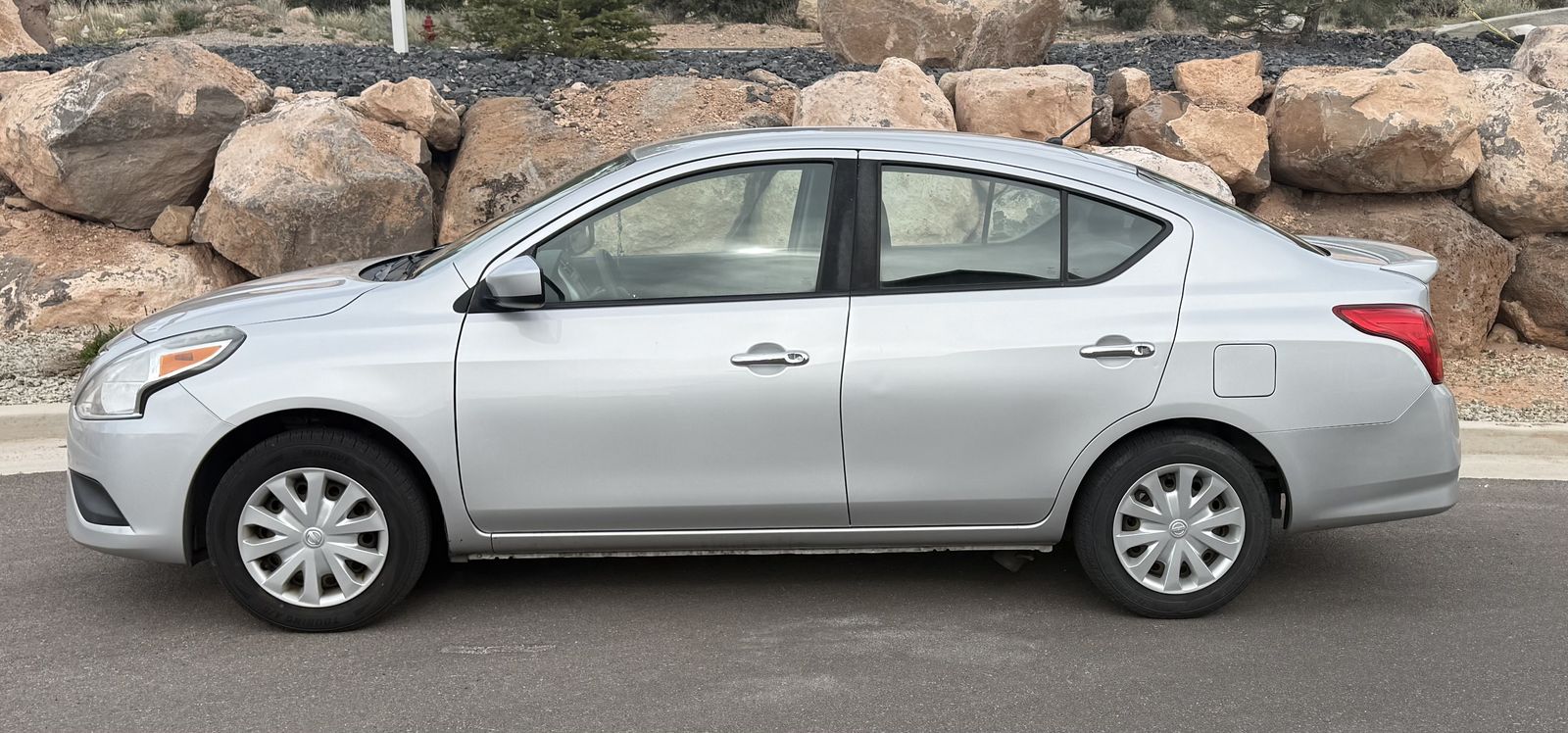 2018 NISSAN VERSA SV